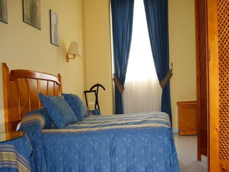 Hotel Villa Ducal Osuna Ngoại thất bức ảnh